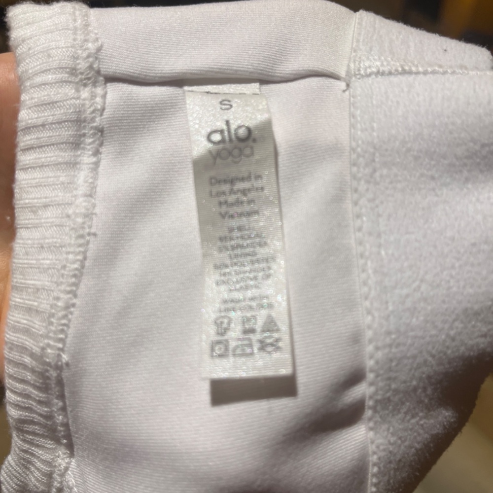 White alo yoga sports bra - Picture 5 of 5